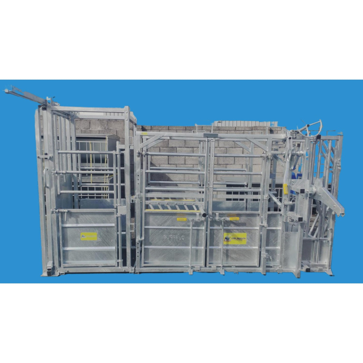 Complete cattle crush headscoup plus vet box